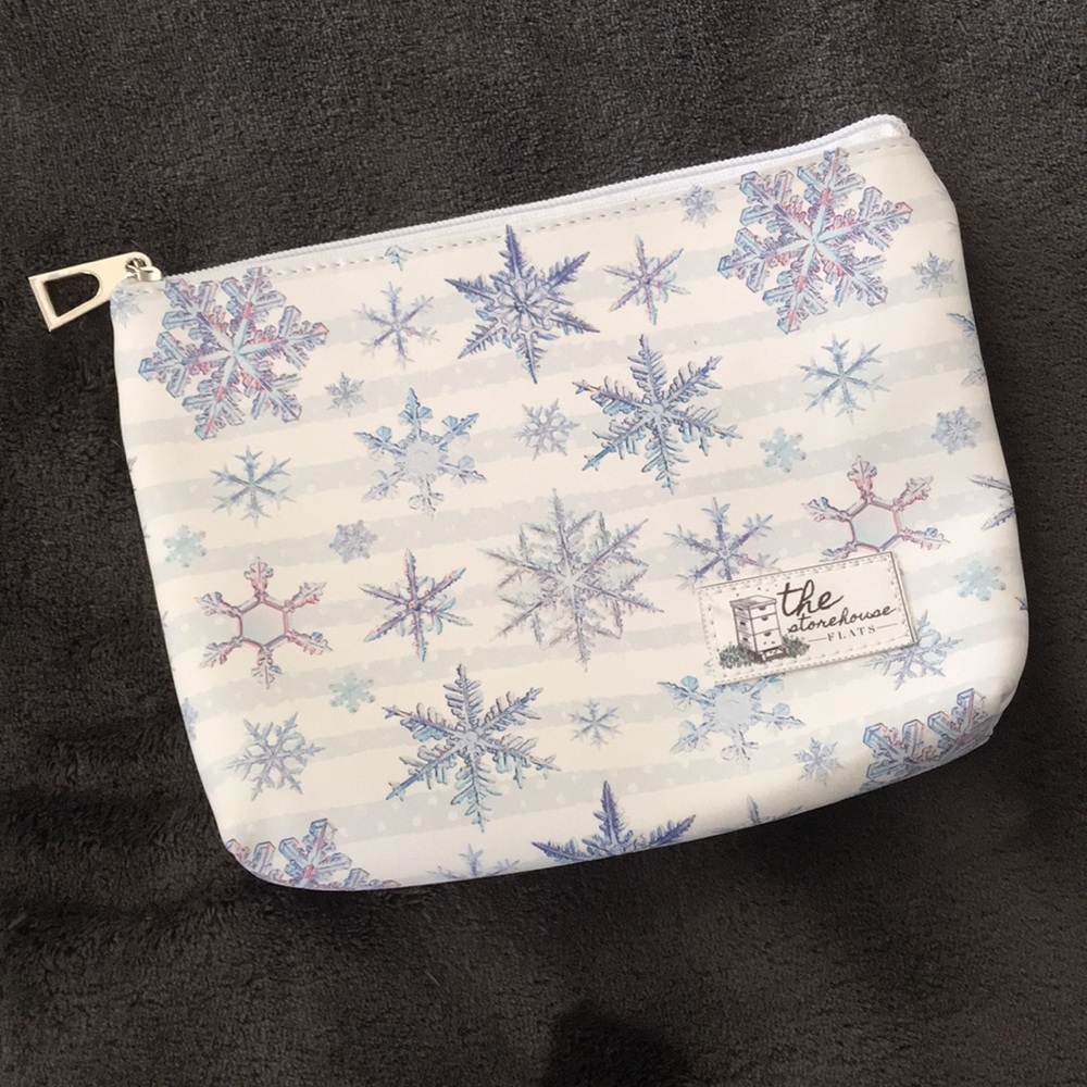 The Storehouse Flats Storage Bag